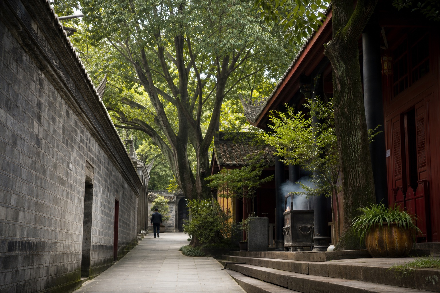 A shaded lane beside Wenshu Monastery in Chengdu